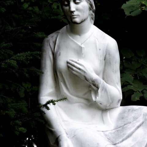 Wien - Statue auf dem Zentralfriedhof