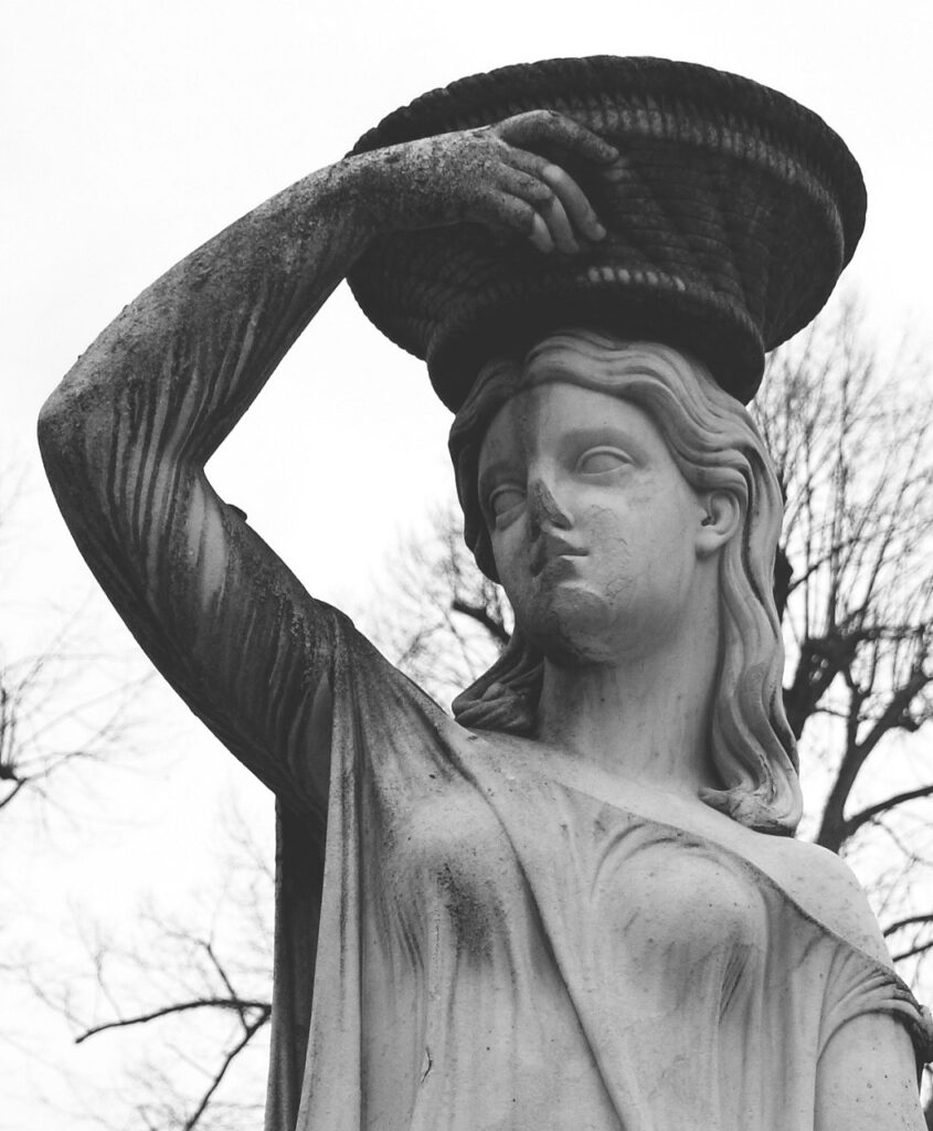 Pilnitz - Statue im Schlossgarten